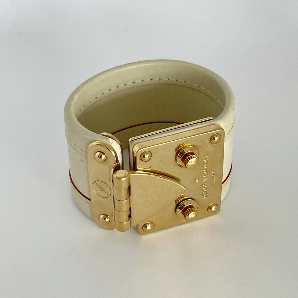 🎃🎃🎃Best Price Louis Vuitton Chevre Suhali S Lock Bracelet Small Ivory